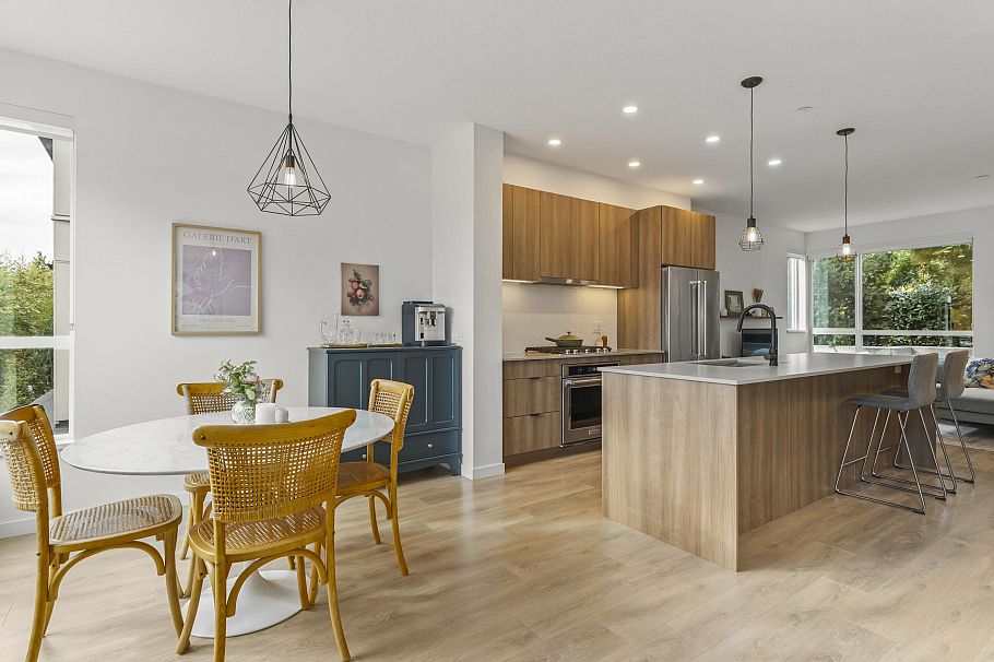 19 533 E 3rd Street North Vancouver, BC - 19