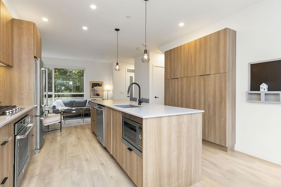 19 533 E 3rd Street North Vancouver, BC - 17