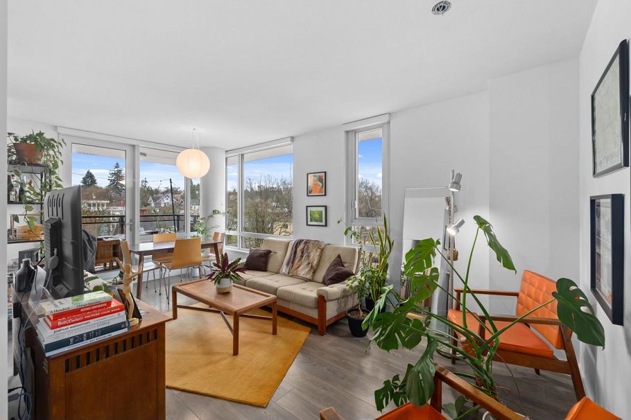 803 238 W Broadway Vancouver, BC - 4