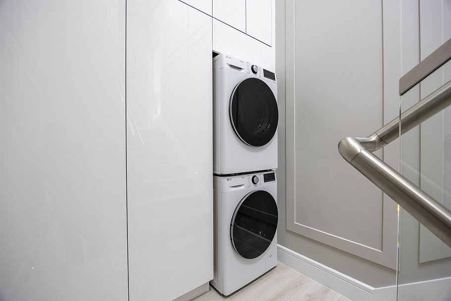 1 5808 Lanark Street Vancouver, BC - 19