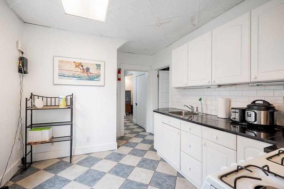 1620 Mclean Drive Vancouver, BC - 9