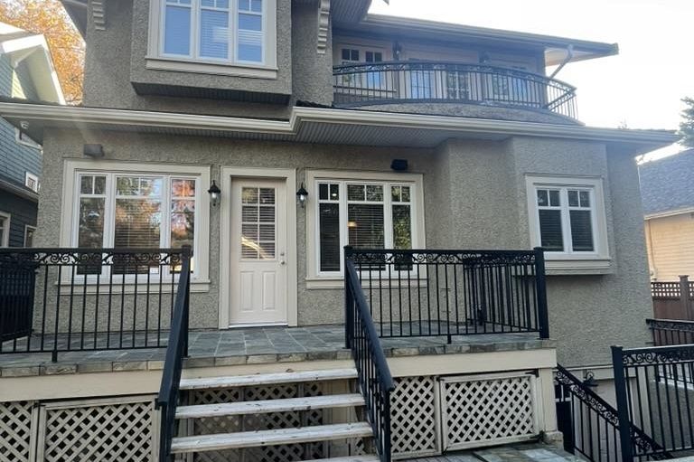 3125 W 38th Avenue Vancouver, BC - 21