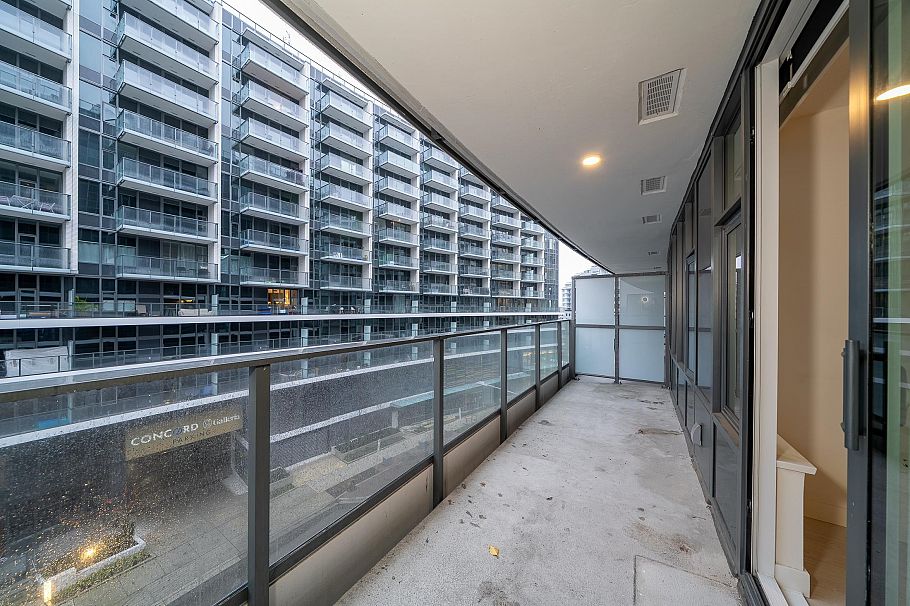 8608 Hazelbridge Way Richmond, BC - 22