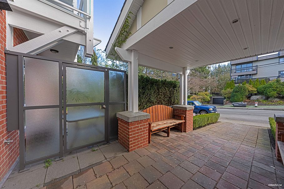 110 5655 Inman Avenue Burnaby, BC - 2