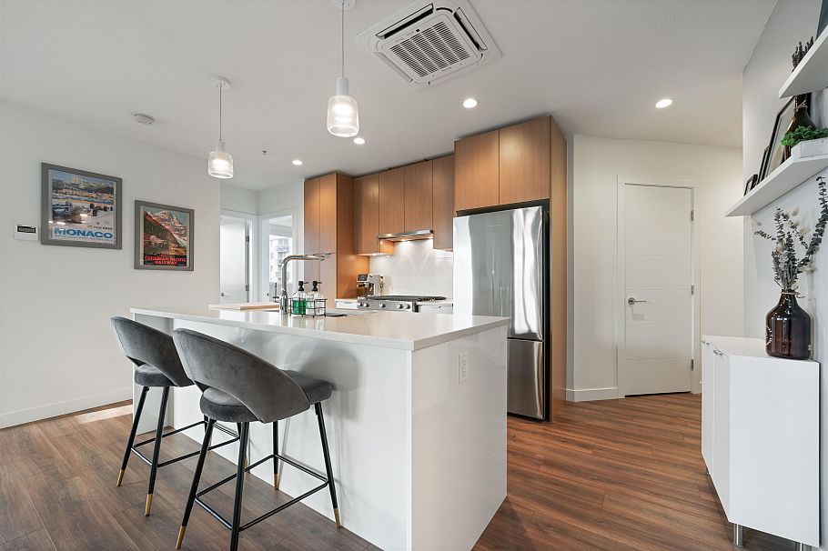 201 108 E 8th Street North Vancouver, BC - 7