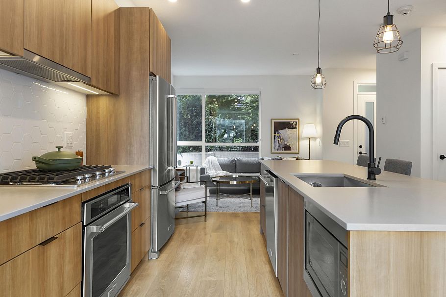 19 533 E 3rd Street North Vancouver, BC - 18