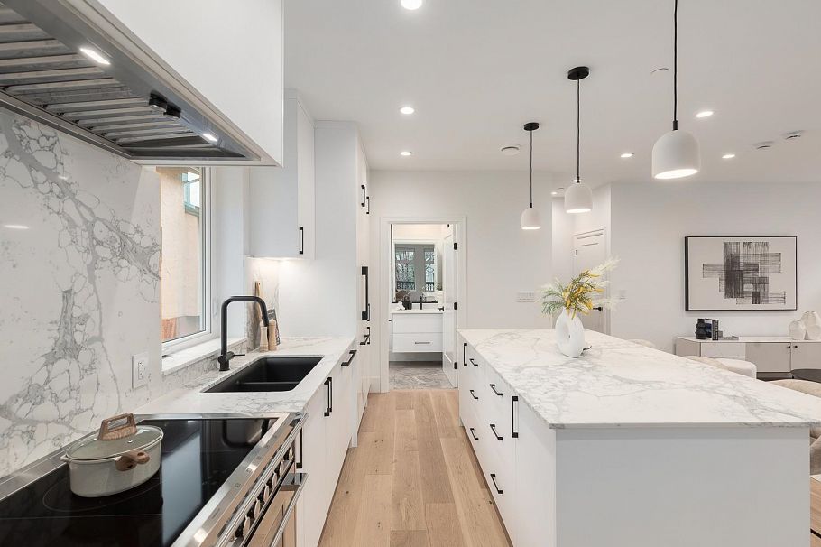 855 E 19th Avenue Vancouver, BC - 7