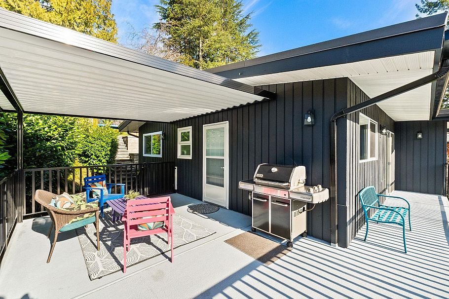 4174 Dollarton Highway North Vancouver, BC - 23