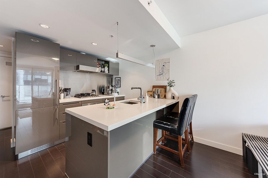 2008 777 Richards Street Vancouver, BC - 10