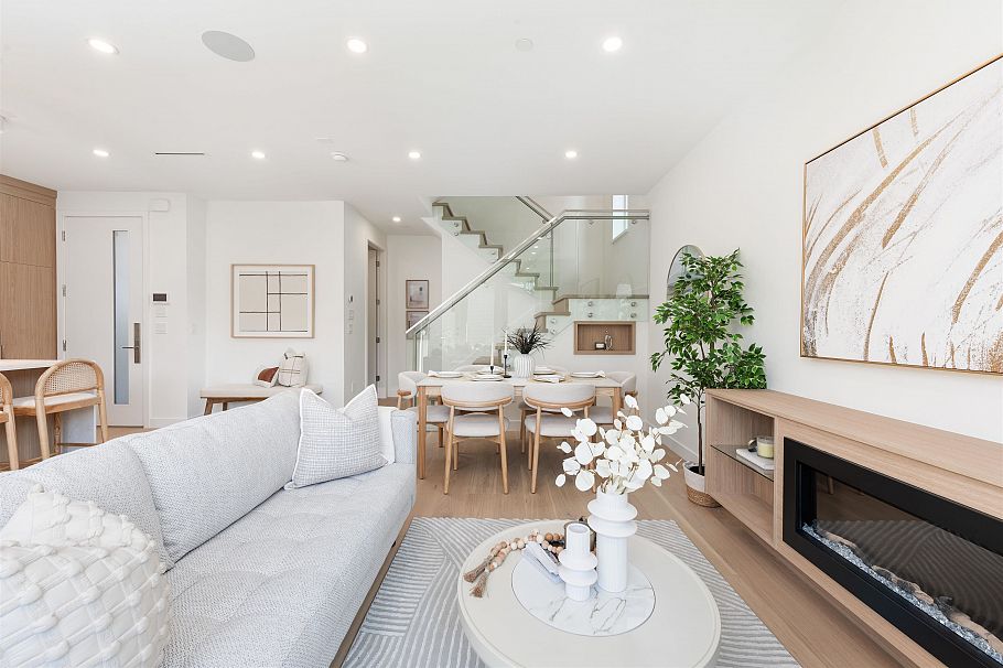 2 2750 W 19th Avenue Vancouver, BC - 16