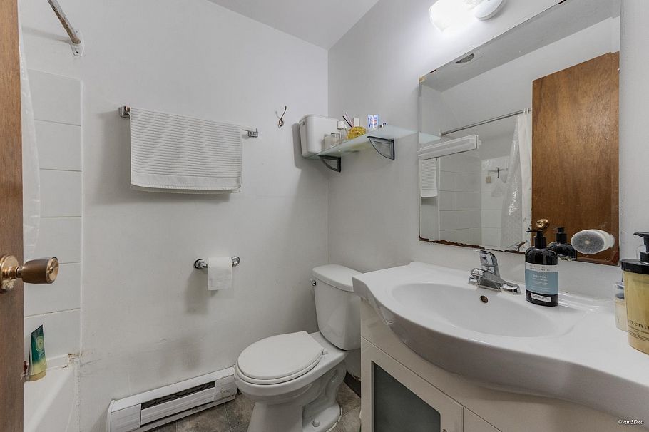 308 E King Edward Avenue Vancouver, BC - 31