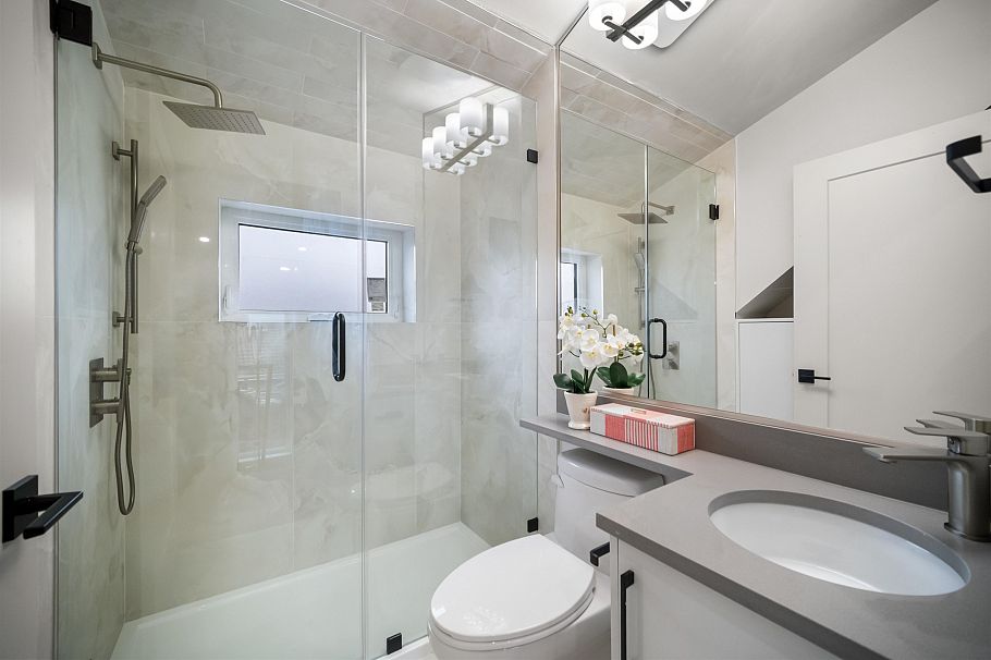 1 5023 Ross Street Vancouver, BC - 10