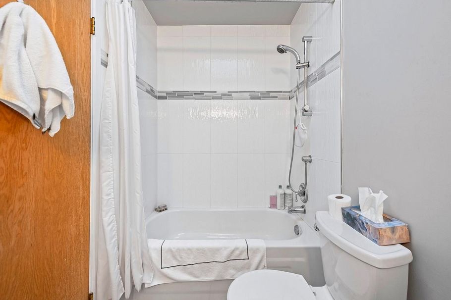 PH2 2320 W 40th Avenue Vancouver, BC - 25