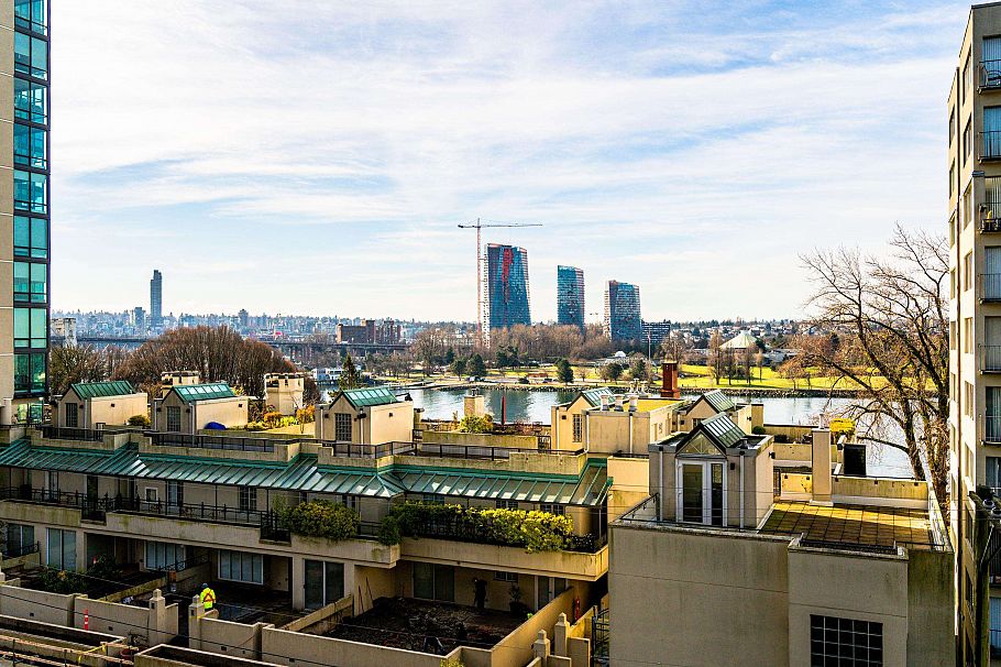 308 1330 Harwood Street Vancouver, BC - 17