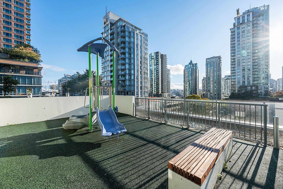 2006 777 Richards Street Vancouver, BC - 36