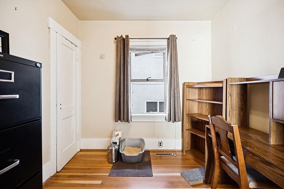 2258 Kitchener Street Vancouver, BC - 21