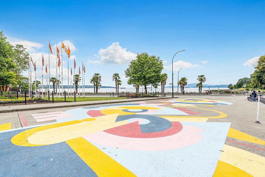 201 1995 Beach Avenue Vancouver, BC - 40