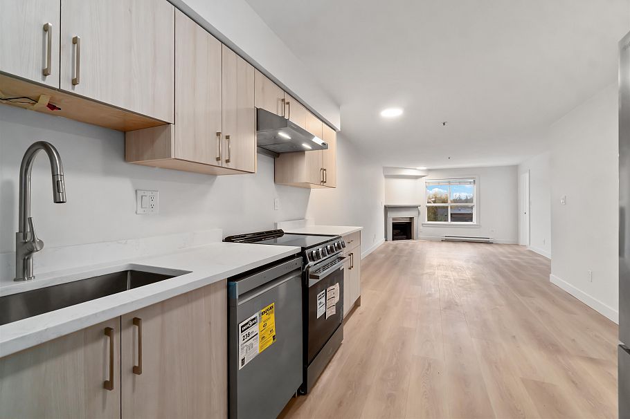 308 2928 Commercial Drive Vancouver, BC - 12