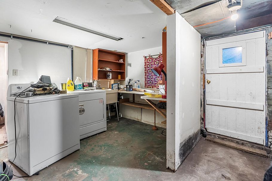 1149 Lily Street Vancouver, BC - 17