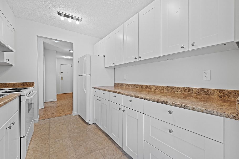 208 2024 Fullerton Avenue North Vancouver, BC - 12