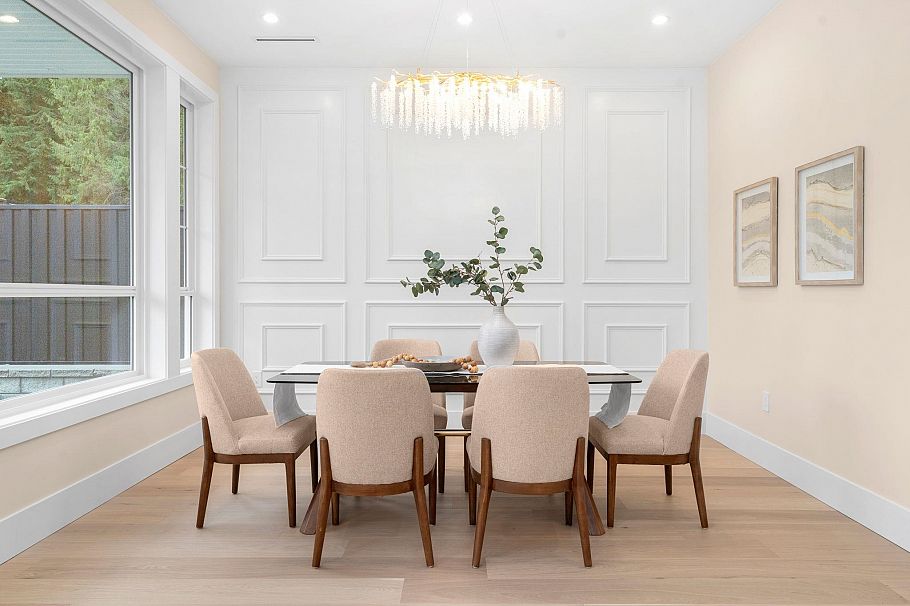 361 E 22nd Street North Vancouver, BC - 4