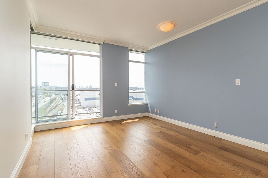 1003 172 Victory Ship Way North Vancouver, BC - 5