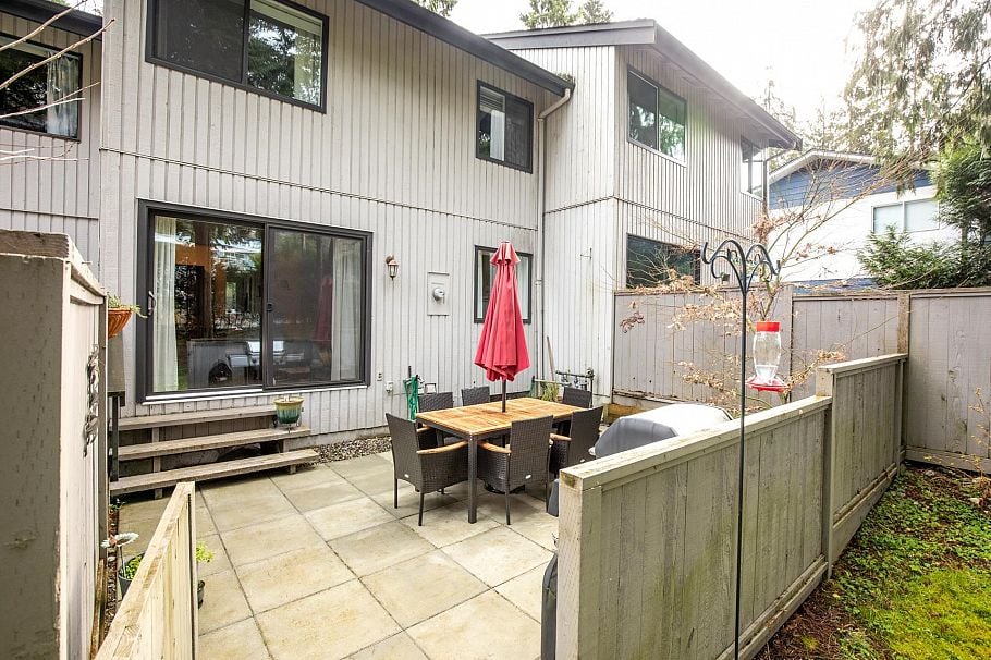 2060 Deep Cove Crescent North Vancouver, BC - 30