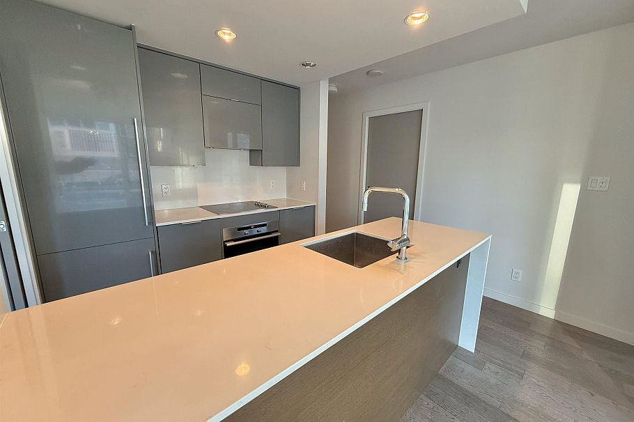 709 161 W Georgia Street Vancouver, BC - 8