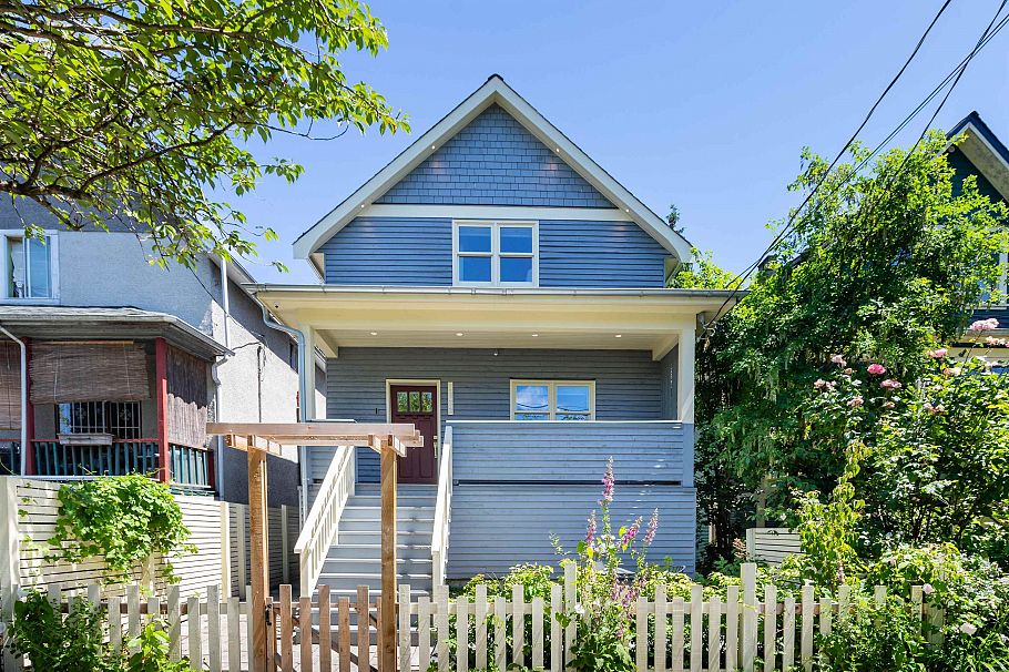 1022 Odlum Drive Vancouver, BC - 1