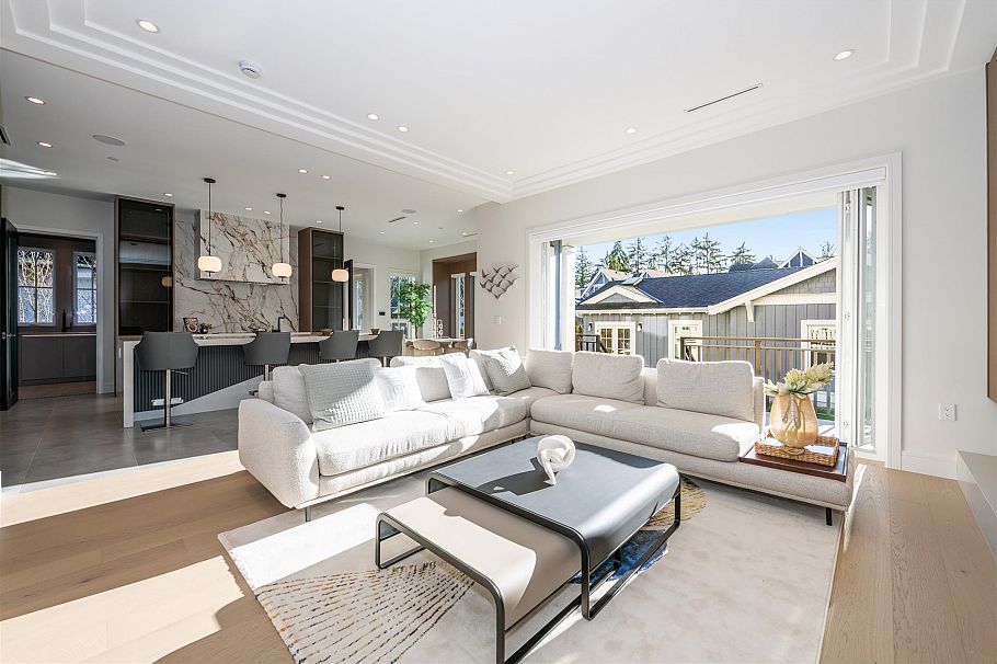 3852 W 50th Avenue Vancouver, BC - 7