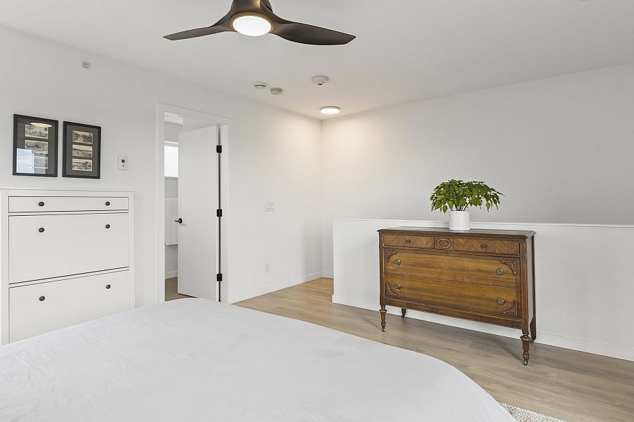 19 533 E 3rd Street North Vancouver, BC - 28