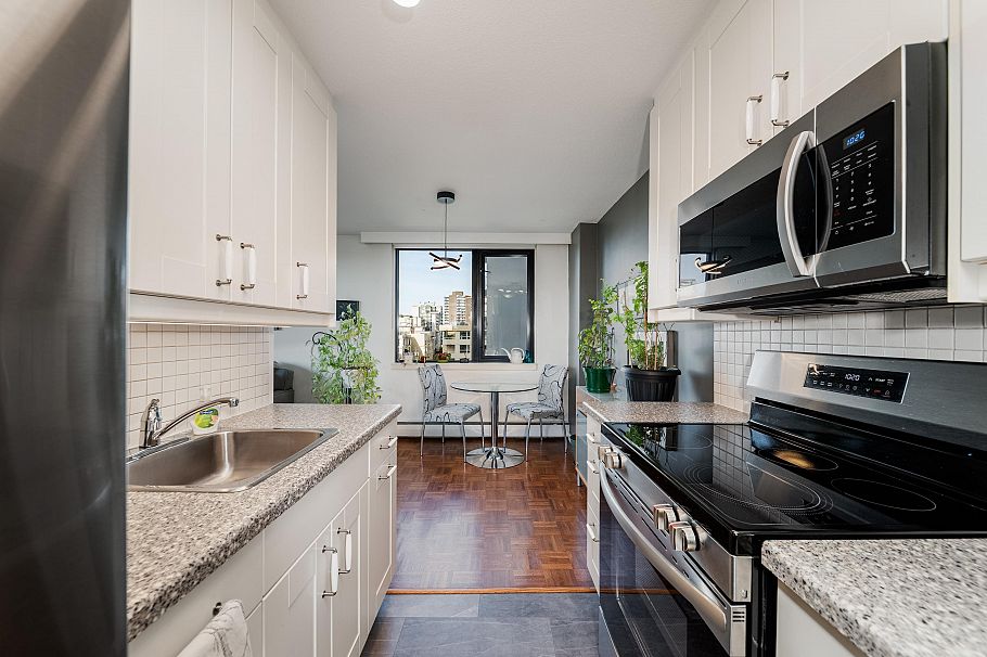 308 1330 Harwood Street Vancouver, BC - 5