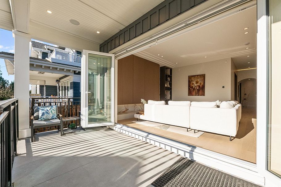 3852 W 50th Avenue Vancouver, BC - 8