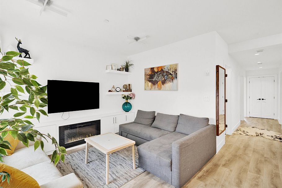 2743 Duke Street Vancouver, BC - 26