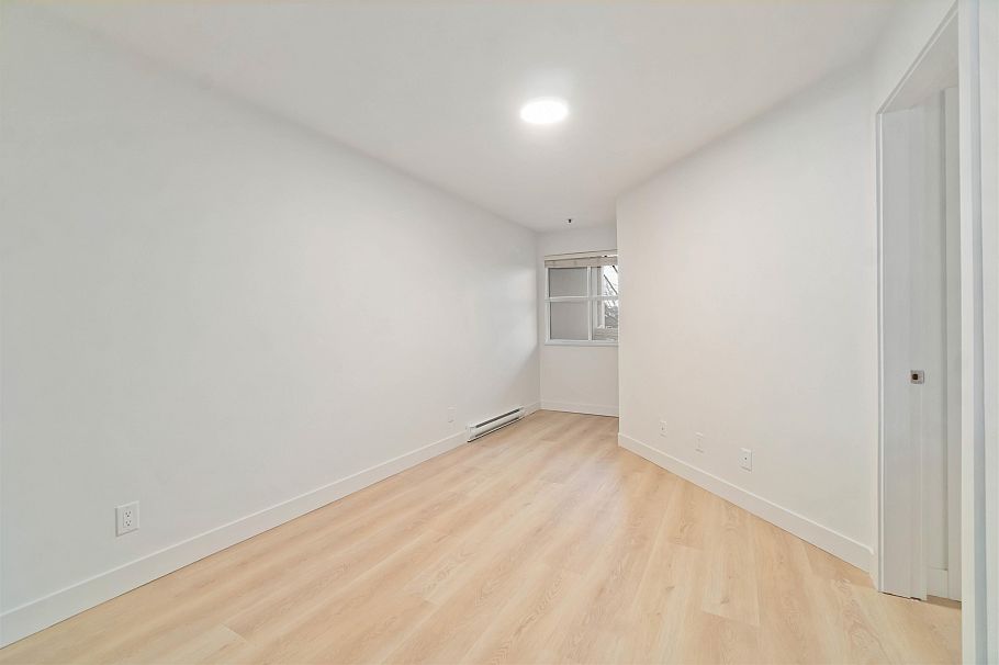 303 2928 Commercial Drive Vancouver, BC - 18