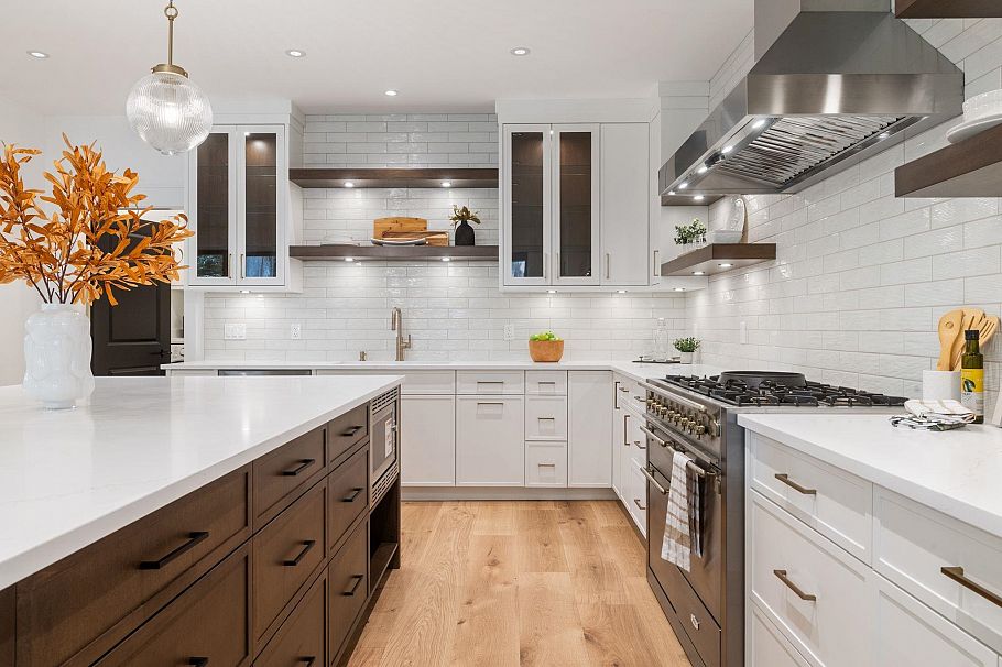 1232 Wellington Drive North Vancouver, BC - 4