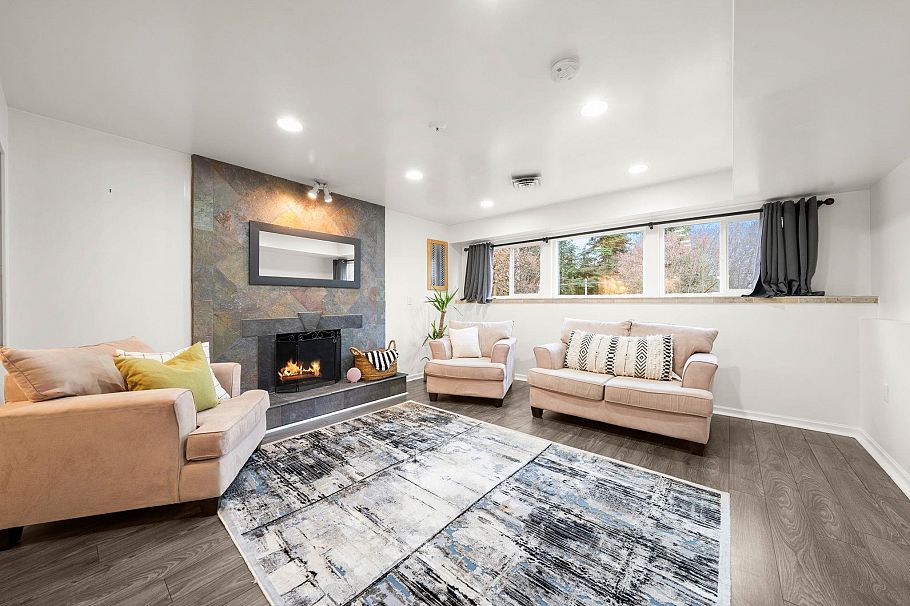 4174 Dollarton Highway North Vancouver, BC - 16