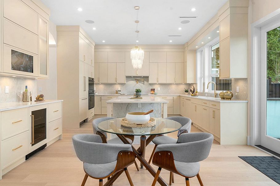 361 E 22nd Street North Vancouver, BC - 7