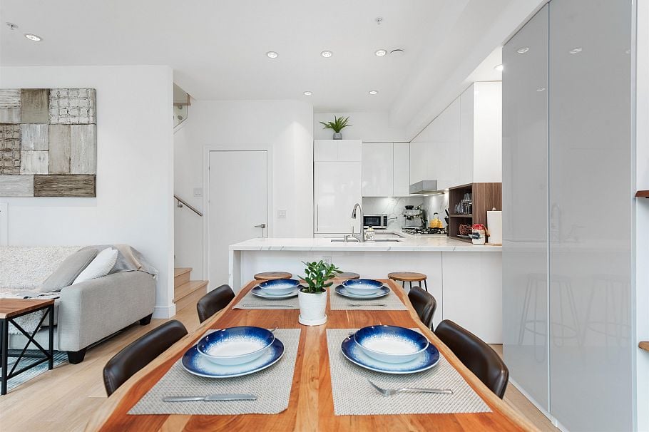 705 Victoria Drive Vancouver, BC - 9