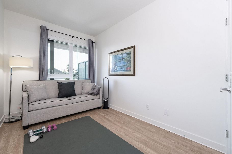 404 1061 Marine Drive North Vancouver, BC - 15