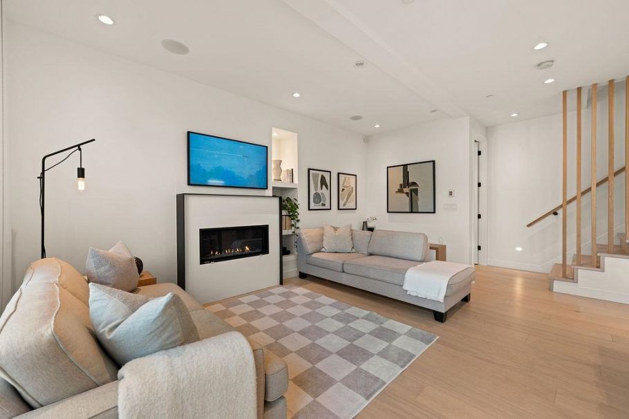 529 E 17th Avenue Vancouver, BC - 15