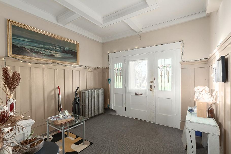 236 W 12th Avenue Vancouver, BC - 3