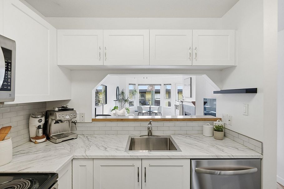 204 315 E 3rd Street North Vancouver, BC - 12