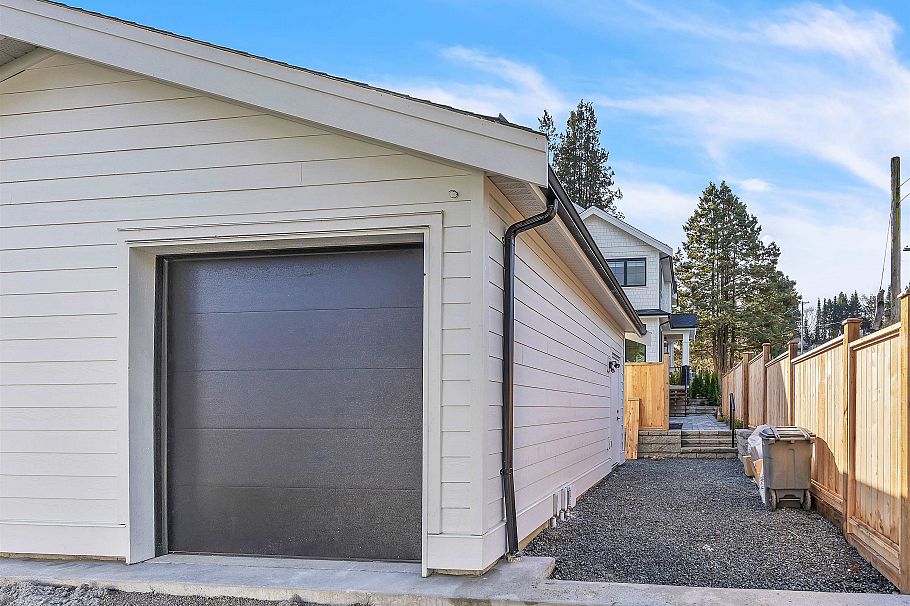 3526 E Lakewood Street Vancouver, BC - 39