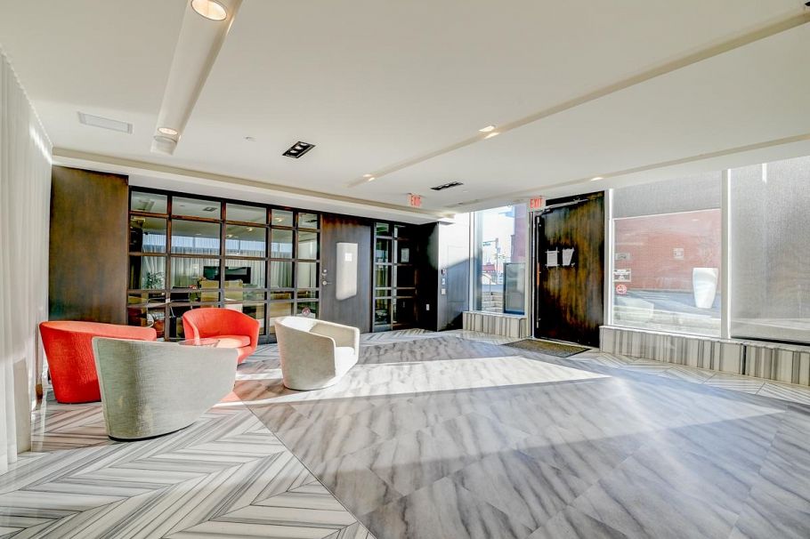 803 8555 Granville Street Vancouver, BC - 29