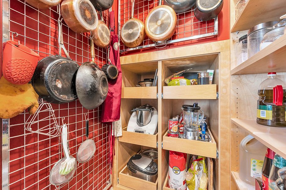 4060 W 10th Avenue Vancouver, BC - 20