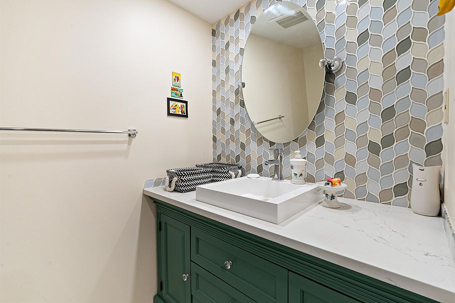 609 168 Chadwick Court North Vancouver, BC - 23