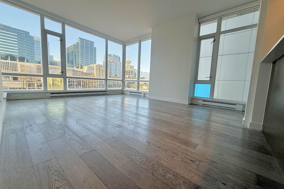 709 161 W Georgia Street Vancouver, BC - 10