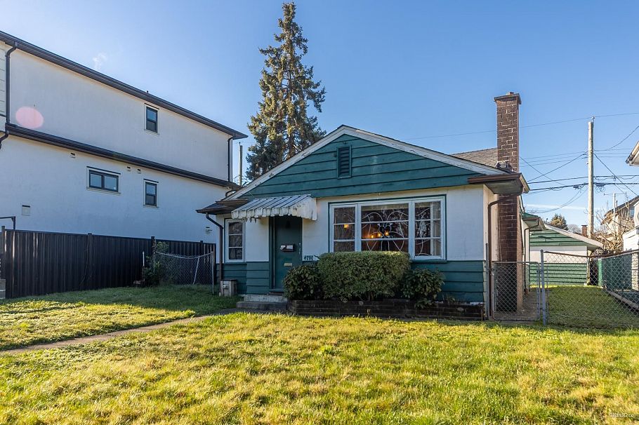 4791 Culloden Street Vancouver, BC - 2