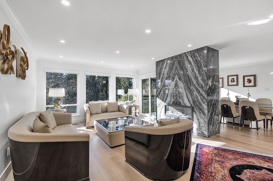 284 Montroyal Boulevard North Vancouver, BC - 6